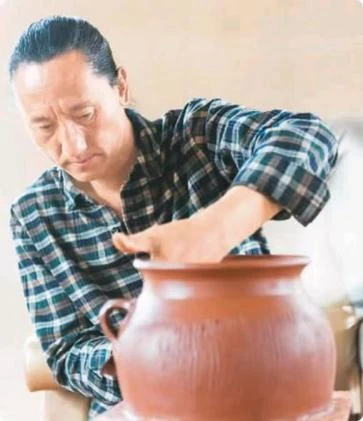 尼西黑陶匠人传承模式、家族谱系与代表性传承人纪实的资料插图